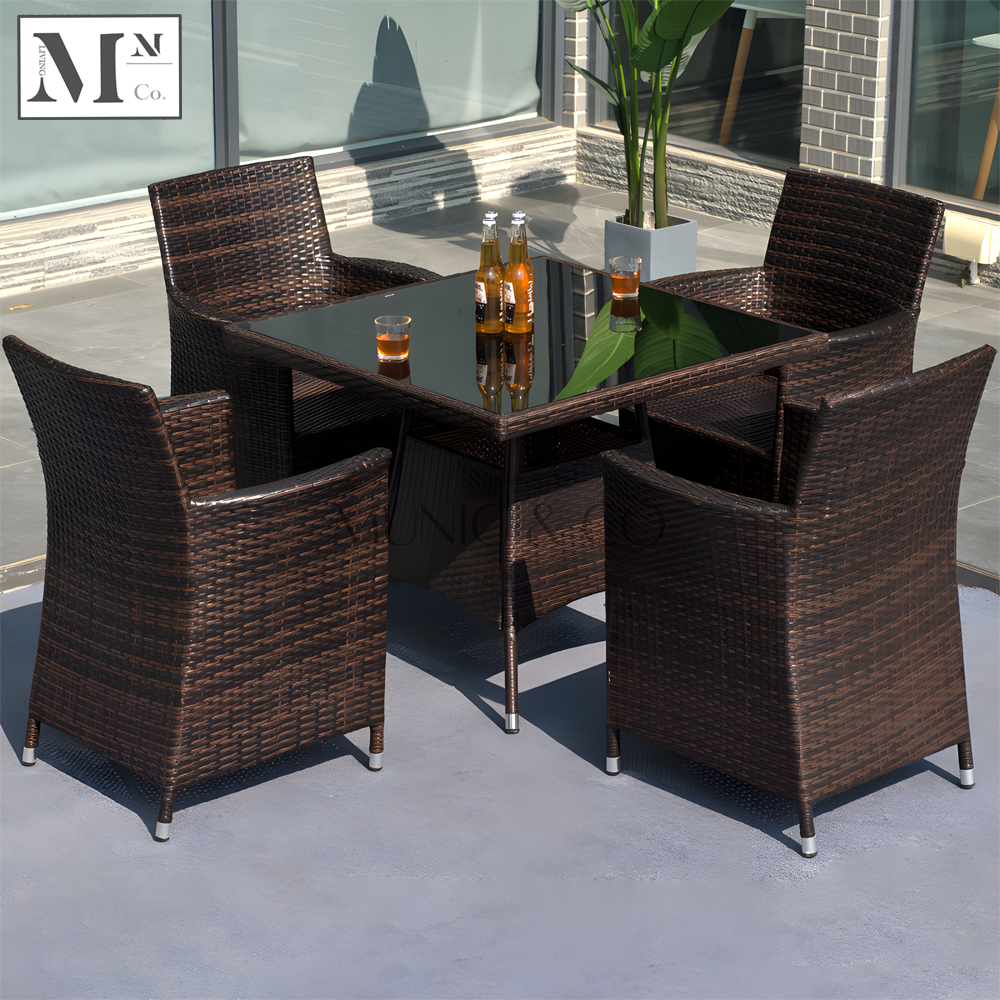 HORME Outdoor Dining Set in Rattan Weave