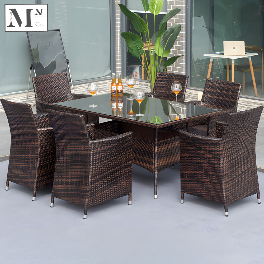 HORME Outdoor Dining Set in Rattan Weave