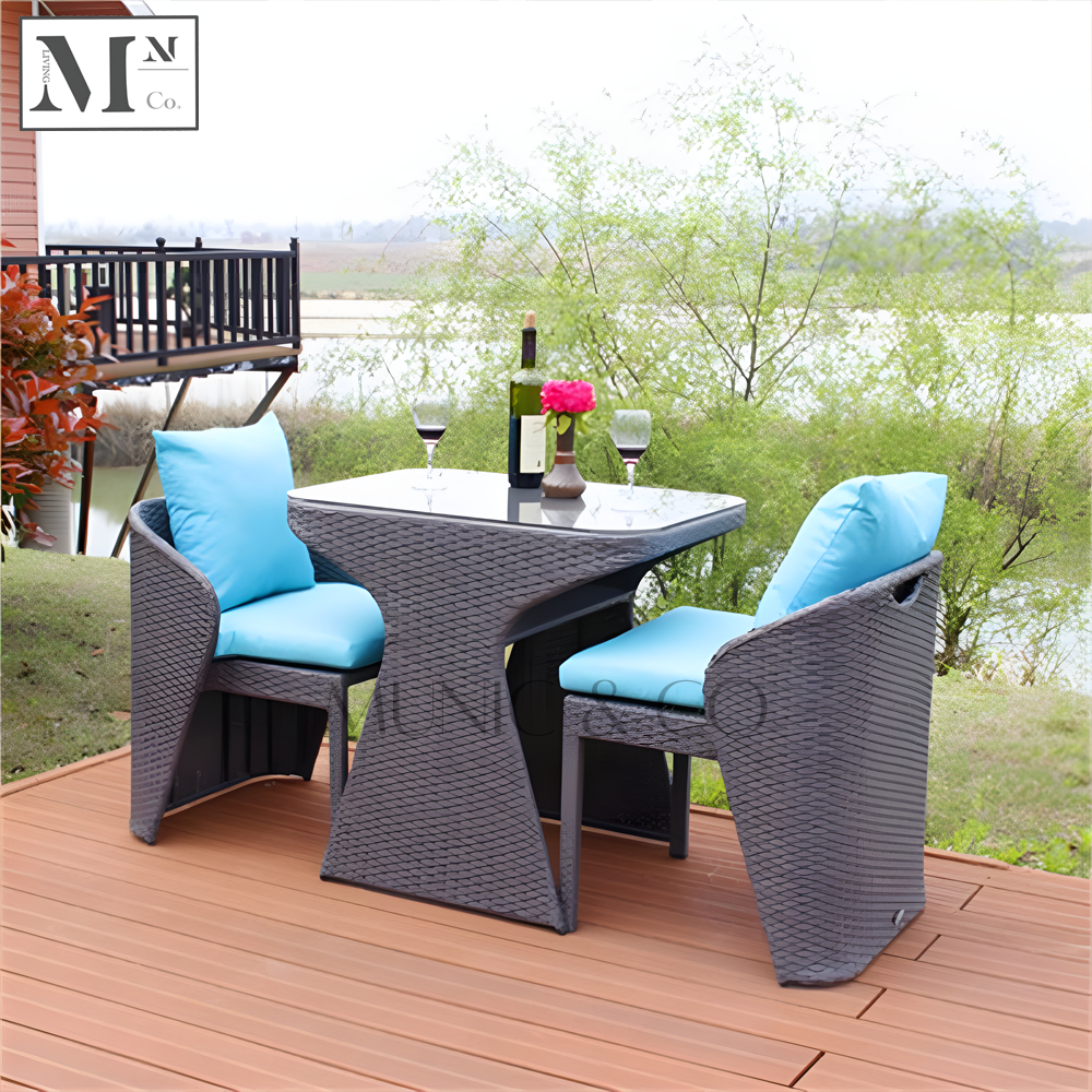 VALENO Compact Outdoor Chair and Table Set